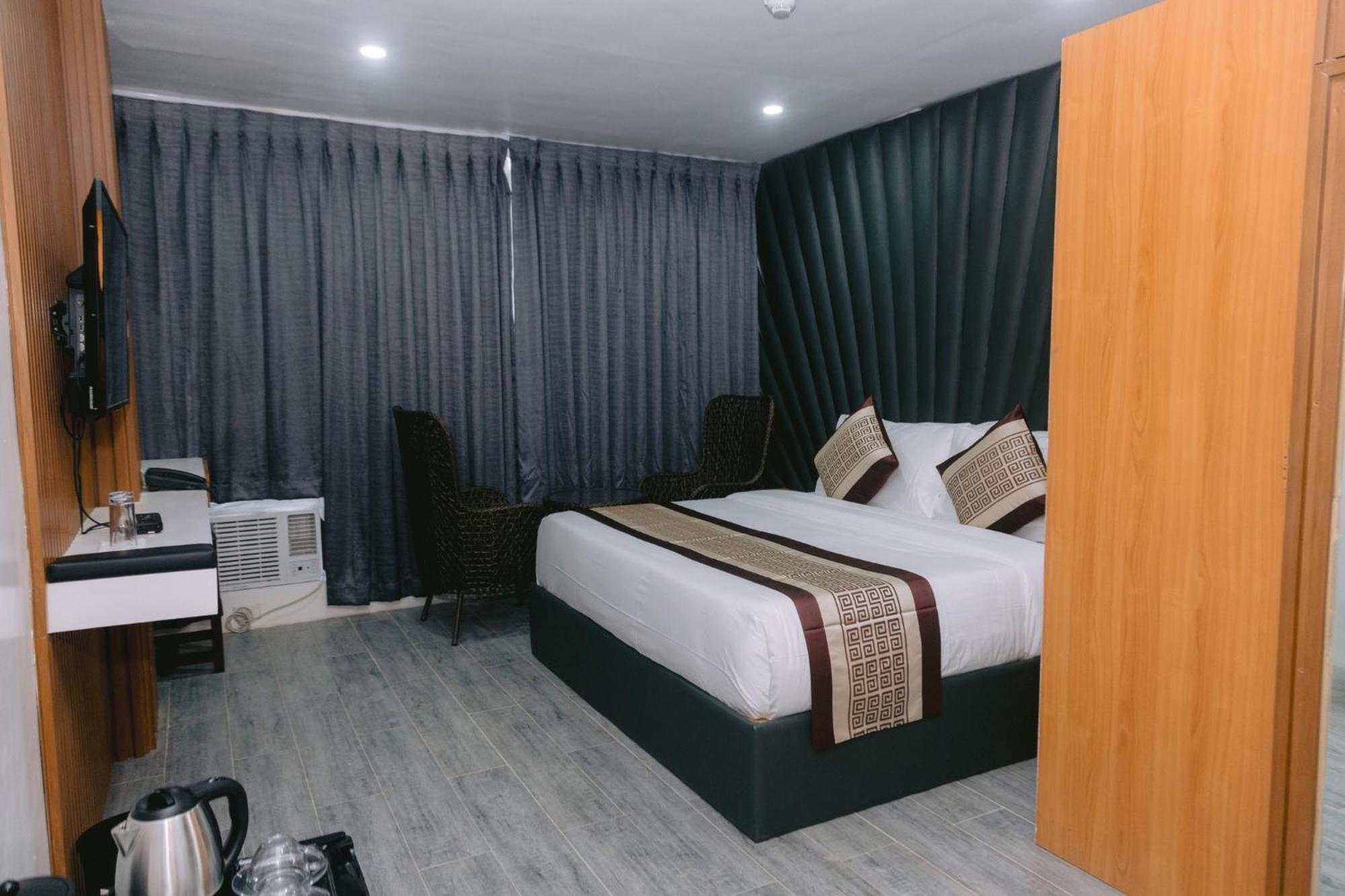 Shine Boutique Hotel Tagum Экстерьер фото